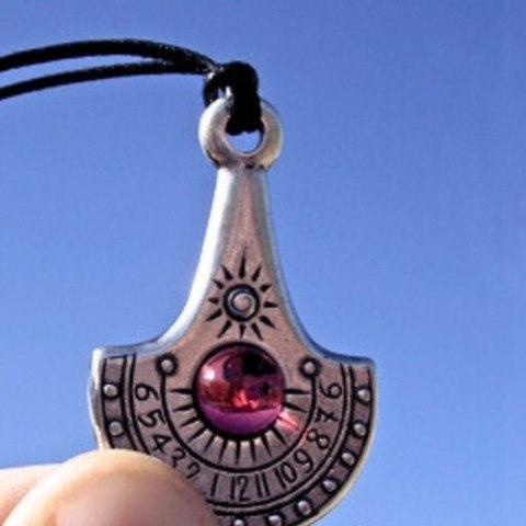 Naszyjnik Zegarek Słoneczny - Nil - Posrebrzany Zamak + Czeski kryształ - NIL33