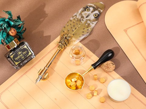 Zestaw piśmienniczy - Pióro ze stalówką, atramentem i zestawem do pieczęci (mix 4 wzorów).