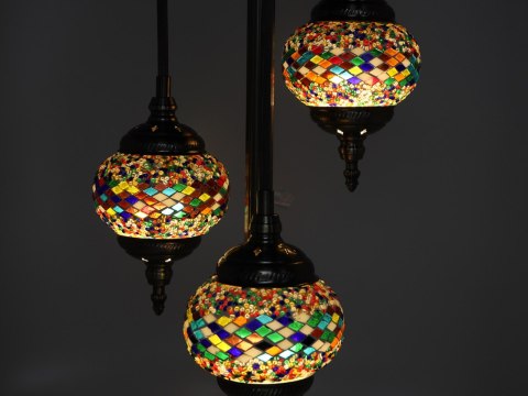 Lampa podłogowa - trzy klosze, wielokolorowe