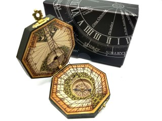 Oktagonalny zegar słoneczny i kompas H06