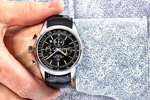 Zegarek Męski Giewont Chronograph Sapphire Srebrno Czarny GW7650-A2